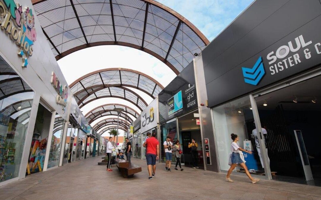 Conoce el impacto en las redes sociales que generan los centros comerciales de Canarias