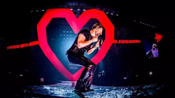 La llegada de Manuel Carrasco a Tenerife provoca un revuelo en las redes sociales