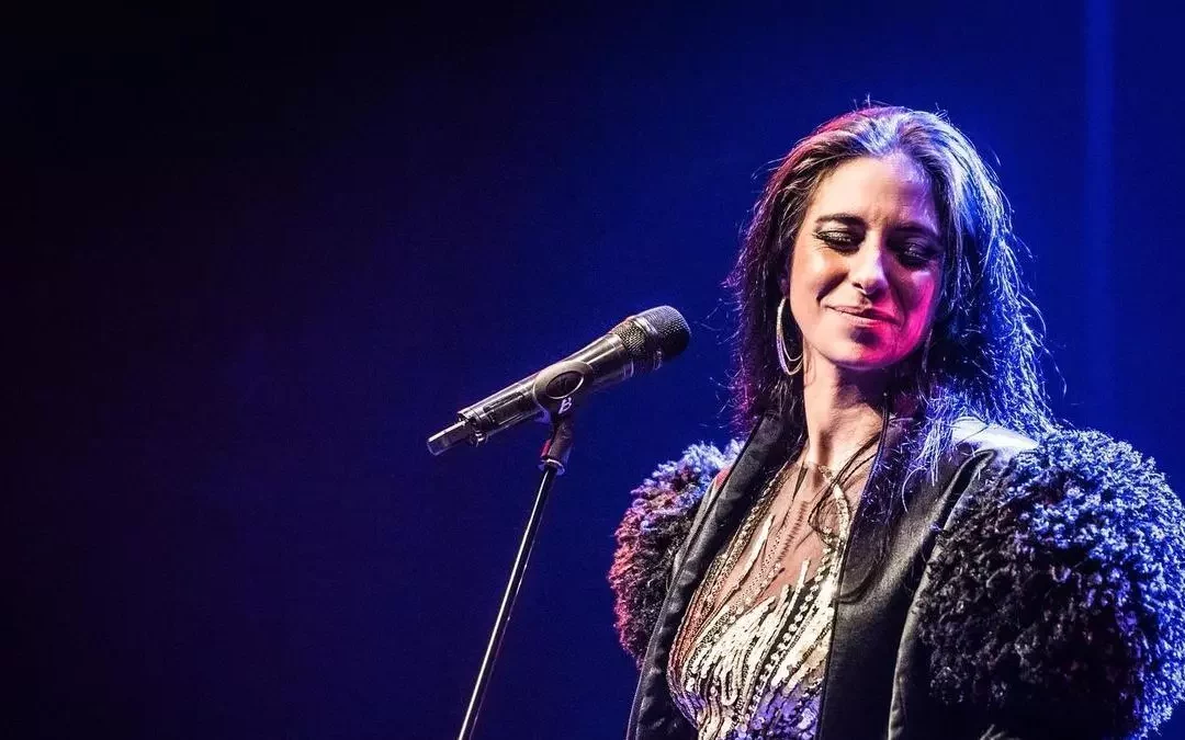 María Peláe aterriza en Canarias y desata la emoción en las redes sociales