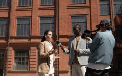 Dejar de mirar por encima a los creadores de contenido: el futuro del periodismo en la era digital