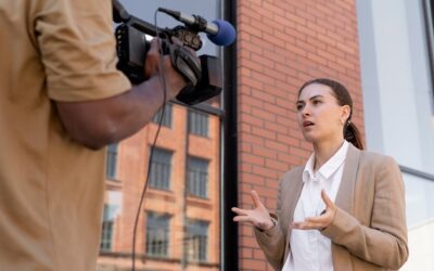 El periodismo salta de la página al mundo físico