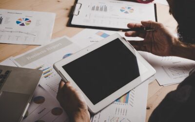 Metodologías avanzadas para medir y optimizar el impacto de medios propios en 2025